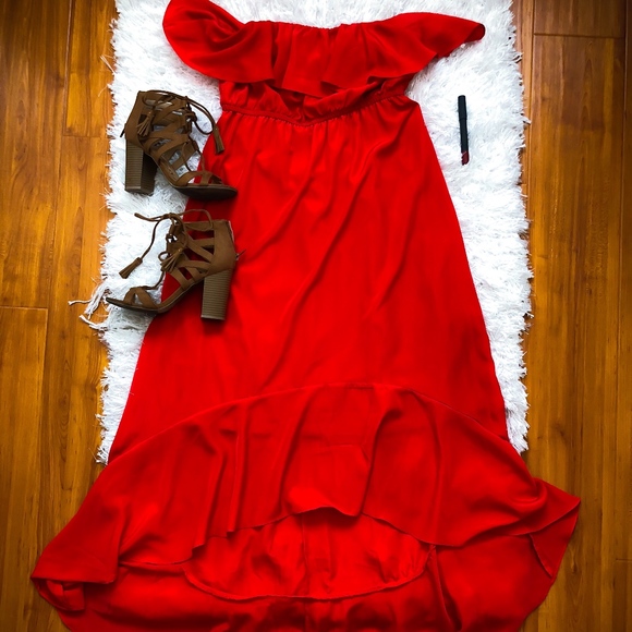 sofia by sofia vergara Dresses & Skirts - Sofia Vergara Red Flamenco Off The Shoulder Dress